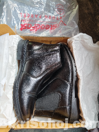Chesea Boots